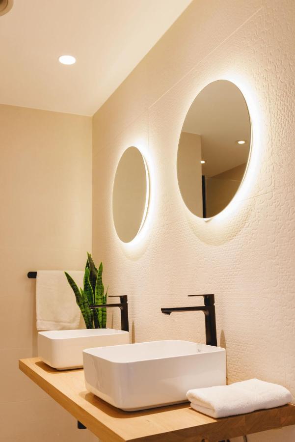 Bravissimo Cort Reial Duplex, Spacious With 3 Bedrooms Girona Esterno foto
