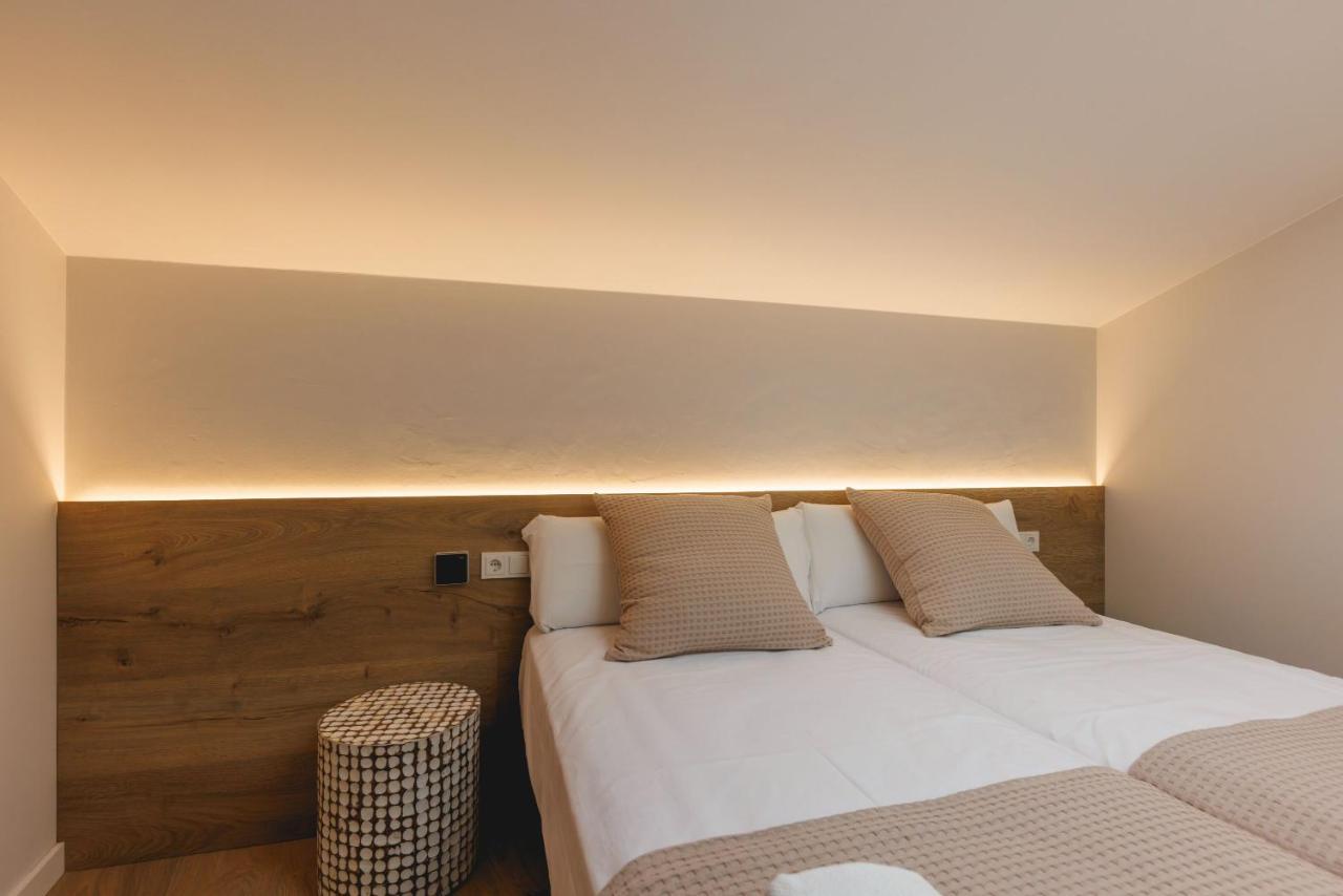 Bravissimo Cort Reial Duplex, Spacious With 3 Bedrooms Girona Esterno foto