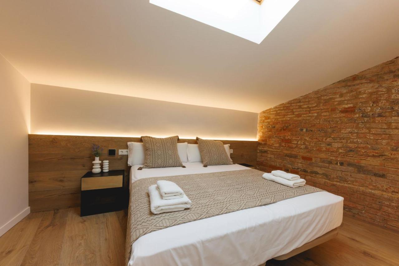 Bravissimo Cort Reial Duplex, Spacious With 3 Bedrooms Girona Esterno foto