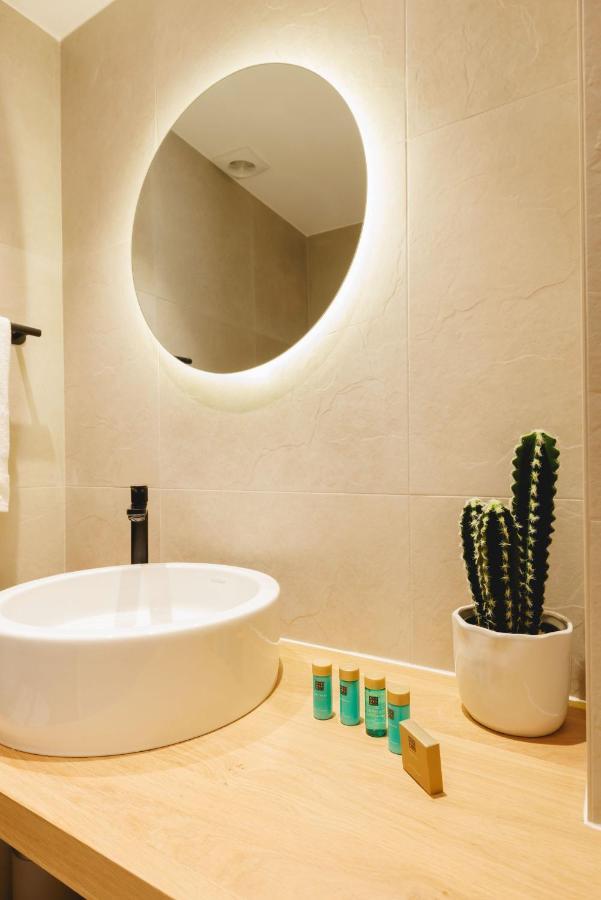 Bravissimo Cort Reial Duplex, Spacious With 3 Bedrooms Girona Esterno foto