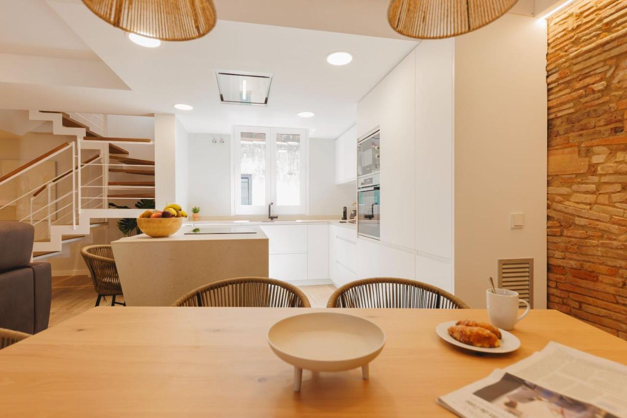 Bravissimo Cort Reial Duplex, Spacious With 3 Bedrooms Girona Esterno foto