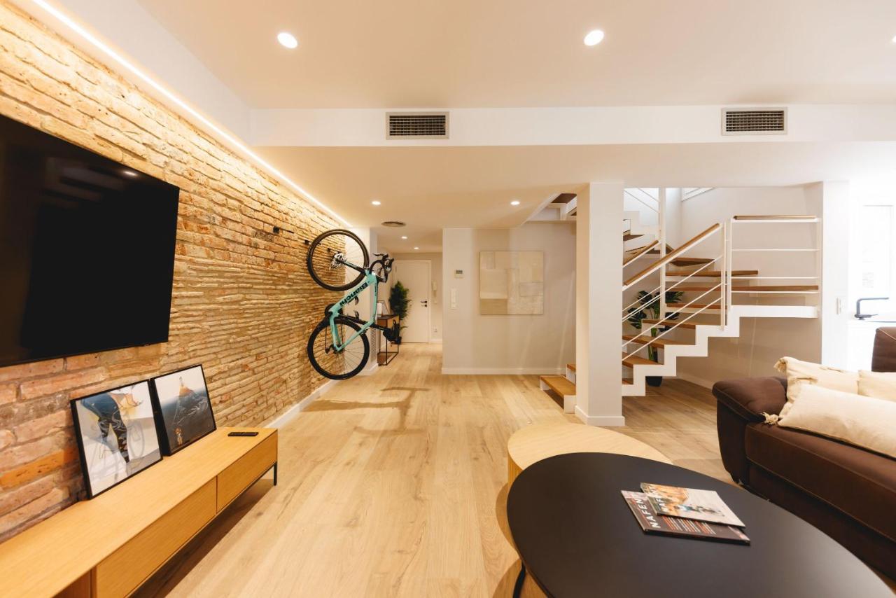 Bravissimo Cort Reial Duplex, Spacious With 3 Bedrooms Girona Esterno foto