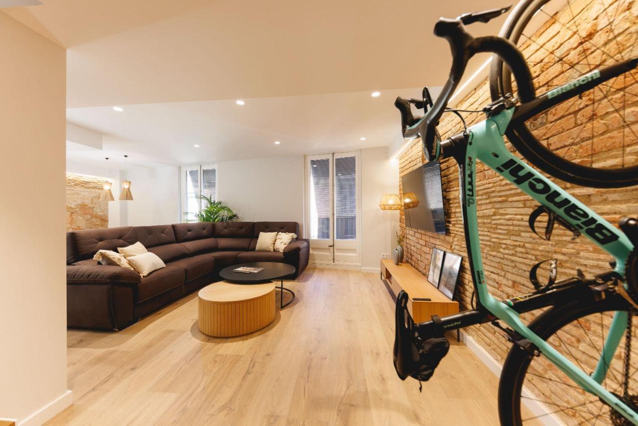Bravissimo Cort Reial Duplex, Spacious With 3 Bedrooms Girona Esterno foto