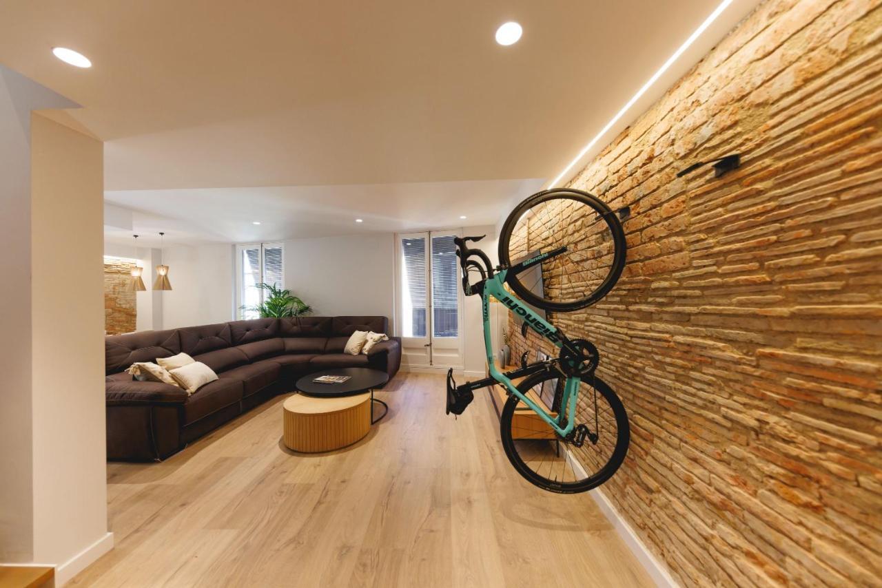 Bravissimo Cort Reial Duplex, Spacious With 3 Bedrooms Girona Esterno foto