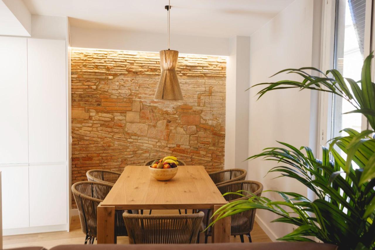 Bravissimo Cort Reial Duplex, Spacious With 3 Bedrooms Girona Esterno foto