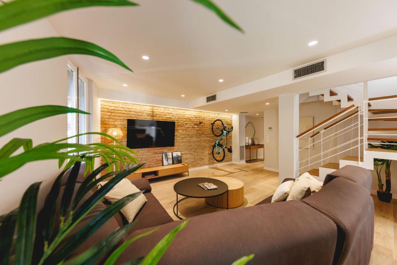 Bravissimo Cort Reial Duplex, Spacious With 3 Bedrooms Girona Esterno foto