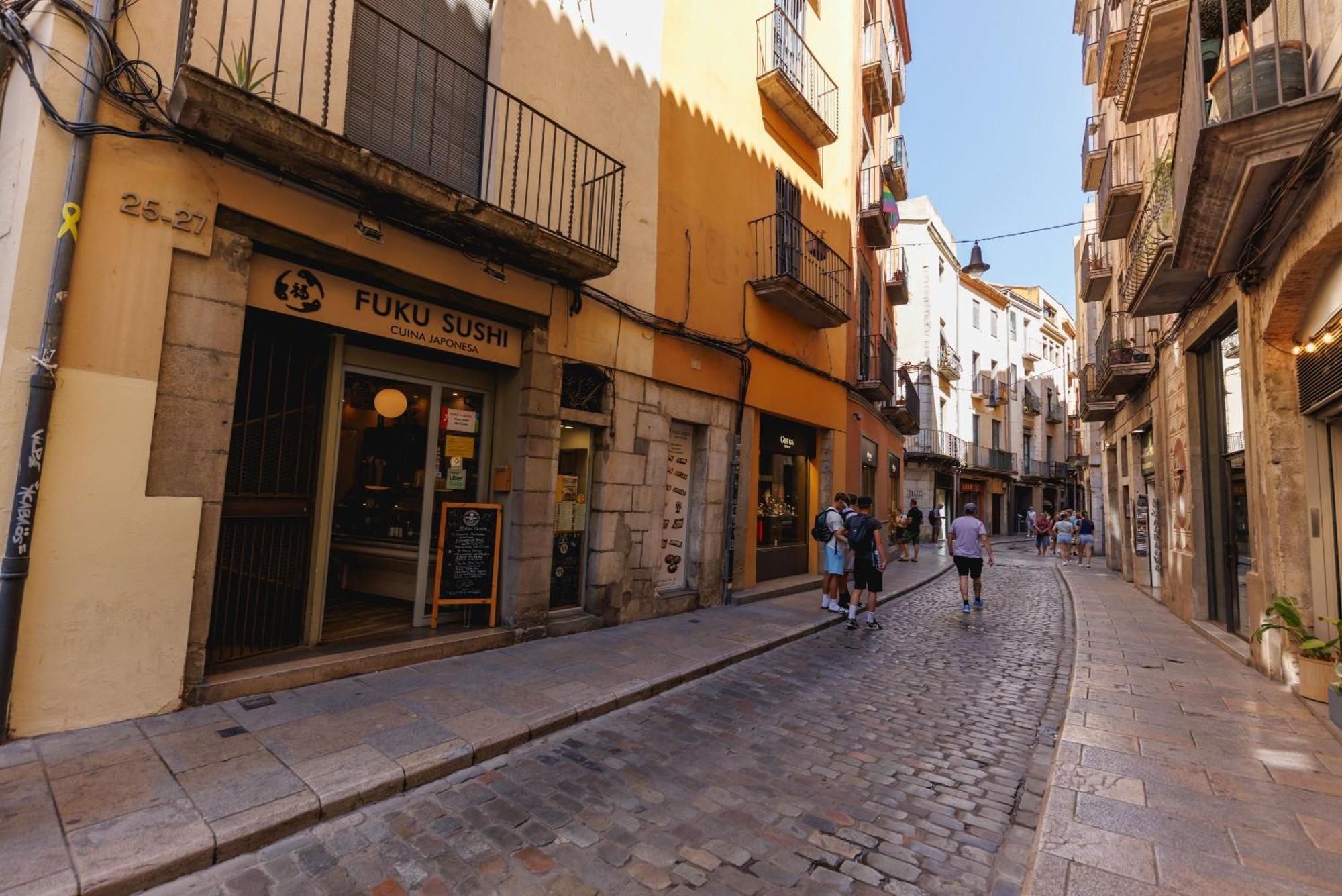 Bravissimo Cort Reial Duplex, Spacious With 3 Bedrooms Girona Esterno foto